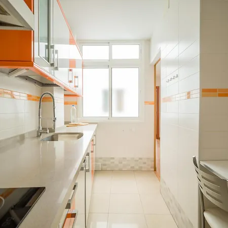 아파트 Moderno Piso De 3 Cerca De Triana *