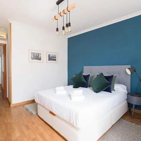 아파트 Moderno Piso De 3 Cerca De Triana