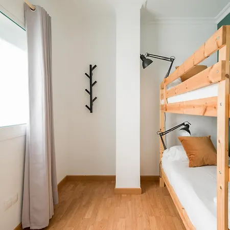 Moderno Piso De 3 Cerca De Triana